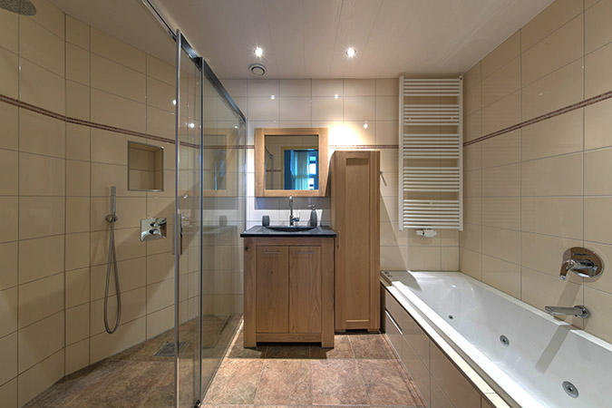 Badkamer begane grond  Vakantiewoning de Deale